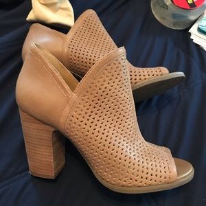 Lucky booties / sandals